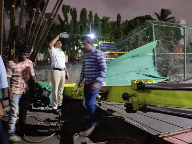 Crane collapsed during metro work in Bangalore