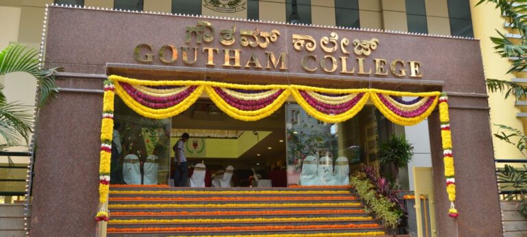 Bengaluru: PUC student stabbed to death near college