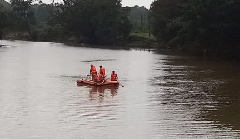 Kodagu: ಸೆಲ್ಫಿ ತೆಗೆಯುವ ವೇಳೆ ನೀರಿಗೆ ಬಿದ್ದಿದ್ದ ಬೆಂಗಳೂರಿನ ವ್ಯಕ್ತಿಯ ಶವ ಪತ್ತೆ 8 dead body of Bengaluru man found who died while taking selfie