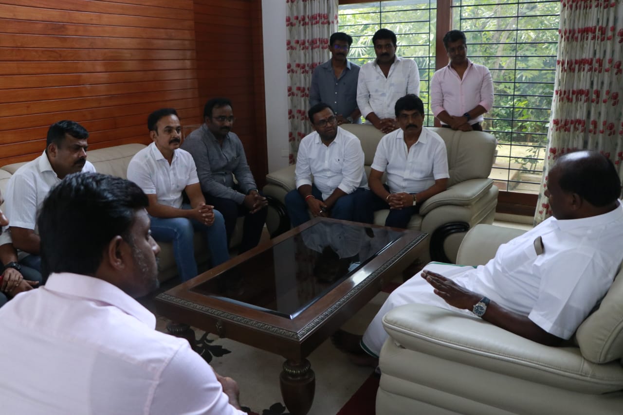 BBMP: ಹಣ ಬಿಡುಗಡೆಗೆ ಬಿಬಿಎಂಪಿ ವಿಳಂಬ; ಹೆಚ್. ಡಿ. ಕುಮಾರಸ್ವಾಮಿ ಅವರ ಮೊರೆ ಹೋದ ಗುತ್ತಿಗೆದಾರರು 1 WhatsApp Image 2023 08 07 at 9.43.41 PM
