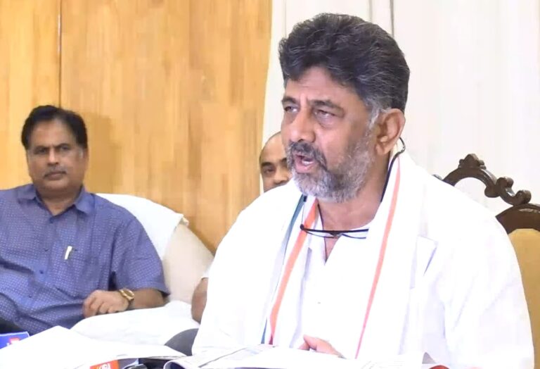 Nothing wrong with contractors writing letters to Governor: Shivakumar