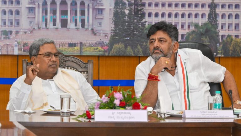 Covid-19 rules Violation: Karnataka Govt withdraws case against CM Siddaramaiah and DCM DK Shivakumar