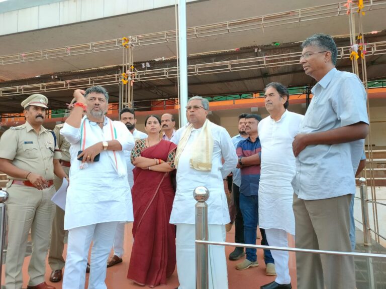ಗೃಹಲಕ್ಷ್ಮೀ ಯೋಜನೆ ಉದ್ಘಾಟನೆಗೆ ರಾಹುಲ್ ಗಾಂಧಿ ಆಗಮಿಸಲಿದ್ದಾರೆ - ಸಿಎಂ ಸಿದ್ದರಾಮಯ್ಯ 4 Rahul Gandhi will attend inauguration of Gruha Lakshmi Yojana in Belagavi - CM Siddaramaiah
