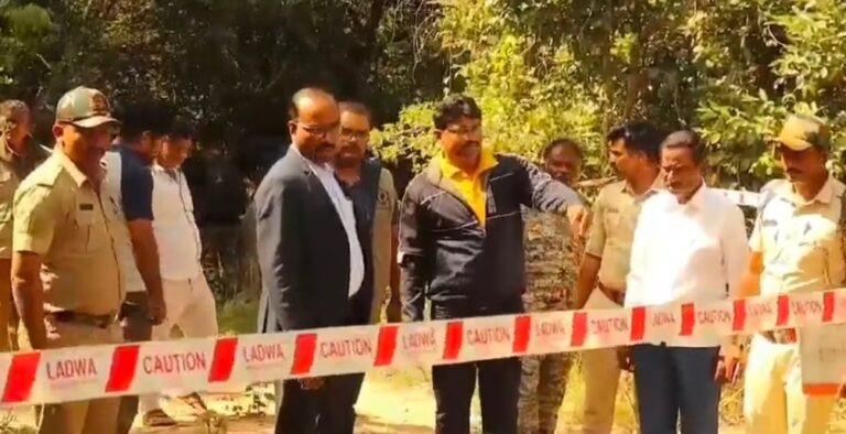 Bannerghatta: Sandal wood theft attempt: Forest guards fire on accused, one dead