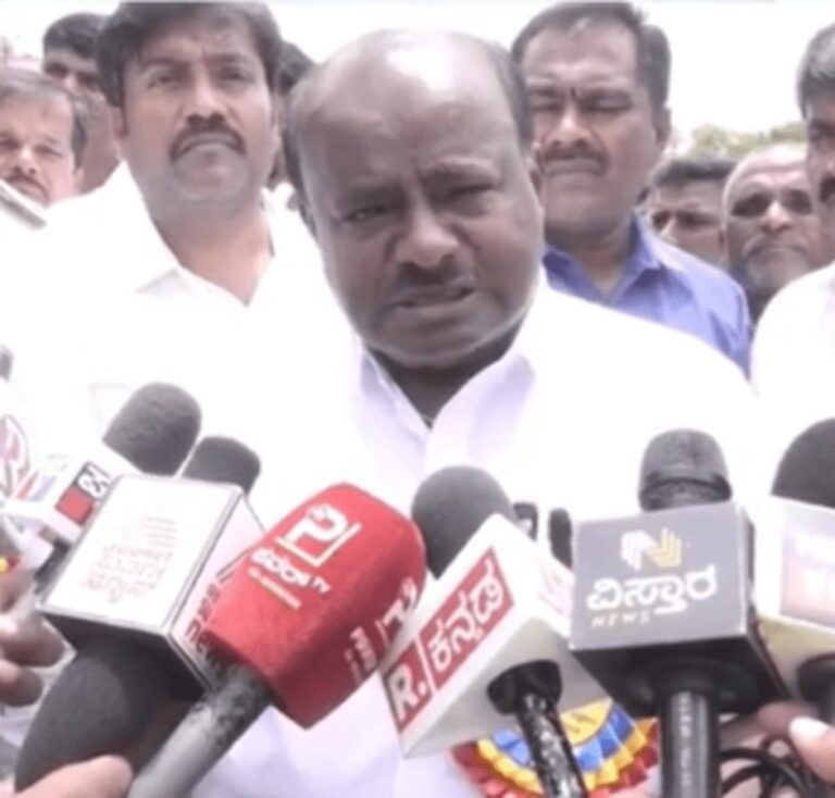 HD Kumaraswamy demands to dismiss state Congress government