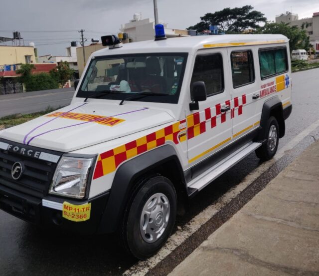 Karnataka Health Minister Dinesh Gundu Rao sends back Ambulance that was being brought for inauguration Karnataka Health Minister Dinesh Gundu Rao sends back Ambulance that was being brought for inauguration