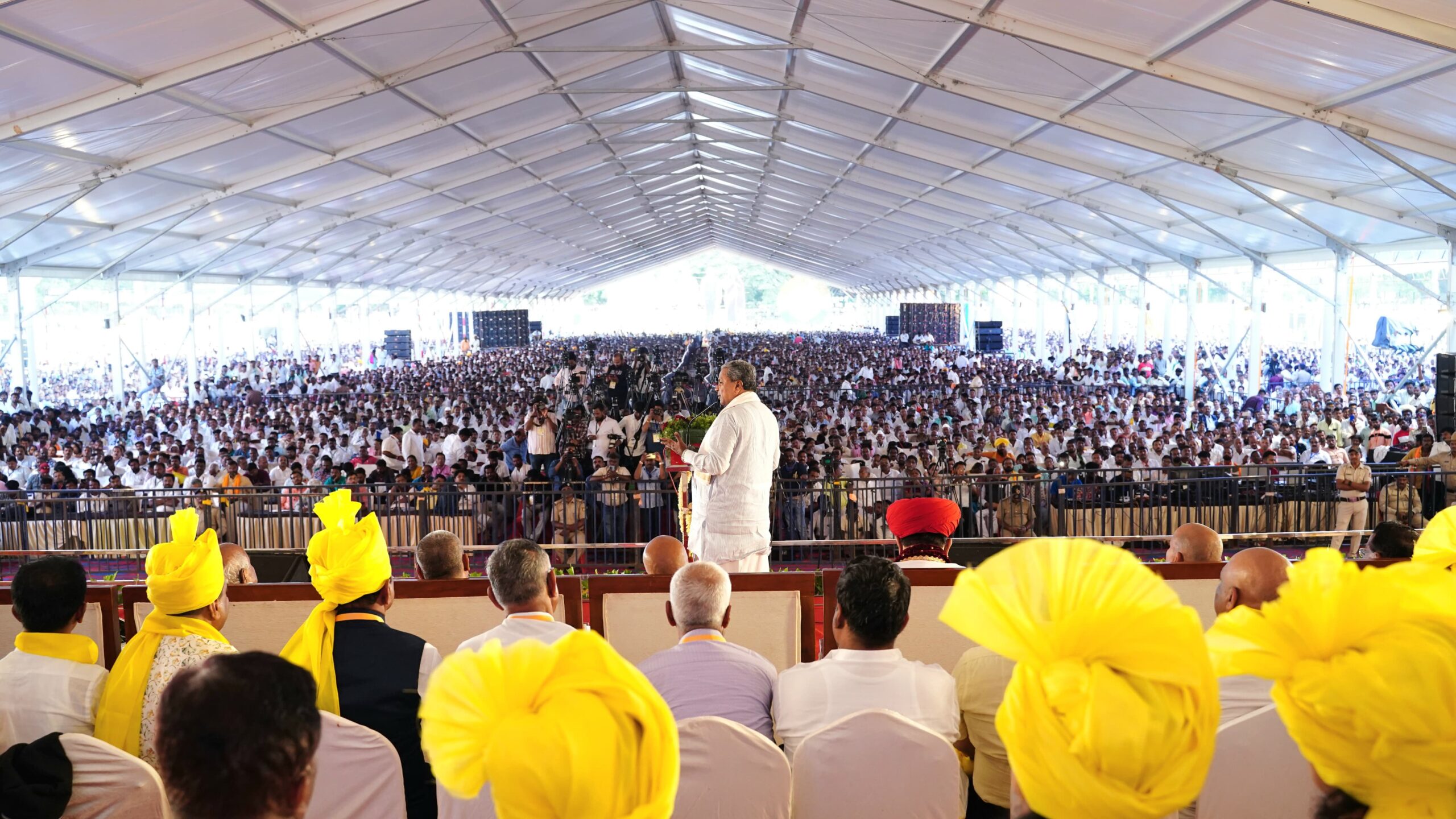 ಕುರುಬ ಸಮುದಾಯವನ್ನು ಎಸ್ ಟಿ ಗೆ ಸೇರಿಸಲು ಕೇಂದ್ರಕ್ಕೆ ಒತ್ತಾಯ 3 WhatsApp Image 2023 10 03 at 6.07.36 PM scaled