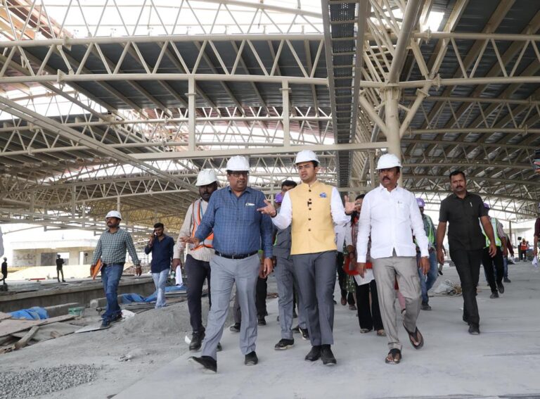 Namma Metro | Bengaluru South MP Tejasvi Surya inspects yellow line and directs completion of work soon