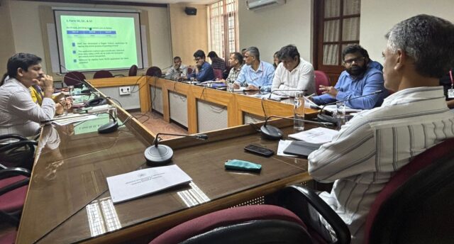 Karnataka Minister Krishna Byre Gowda | Quickly deploy Bagar Hukum software for agricultural land verification Karnataka Minister Krishna Byre Gowda | Quickly deploy Bagar Hukum software for agricultural land verification