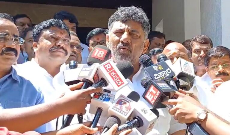 Karnataka DCM reacts after Income Tax Raid on Contractor R Ambikapathy | No Income Tax Raid without political motive