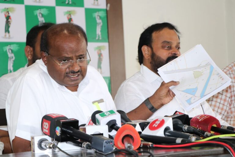 Karnataka Cabinet Minister swallowed lake of Survey No. 13 of Makali village