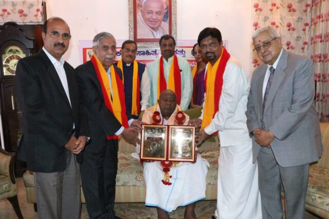 Nalwadi Krishnaraja Wodeyar award to former Prime Minister HD Deve Gowda