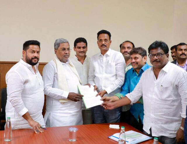 Chief Minister Siddaramaiah assured the delegation of farmers and people's representatives led by Sandur MLA E. Tukaram
