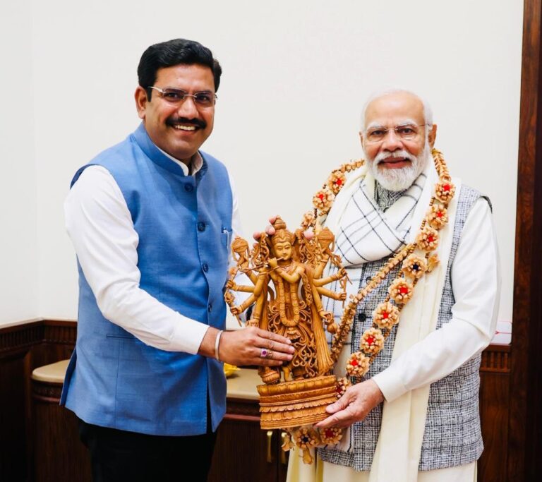 Karnataka BJP President BY Vijayendra met Prime Minister Narendra Modi in Delhi | ಪ್ರಧಾನಿ ನರೇಂದ್ರ ಮೋದಿ ಭೇಟಿ ಮಾಡಿದ ವಿಜಯೇಂದ್ರ 9 Karnataka BJP President BY Vijayendra met Prime Minister Narendra Modi in Delhi