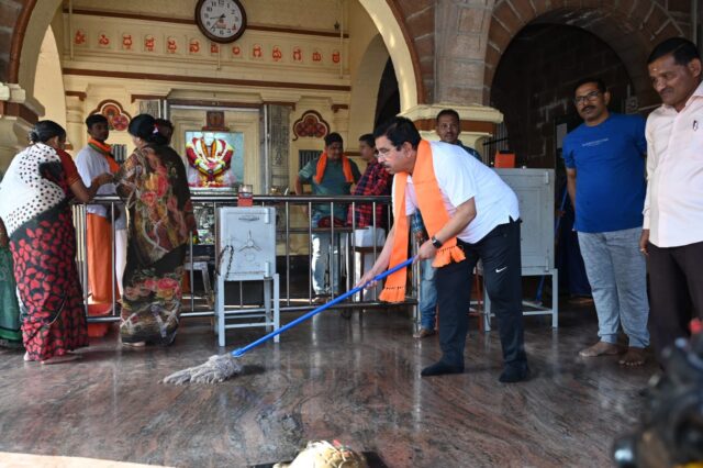 Prahlad Joshi in temple cleaning in Hubli