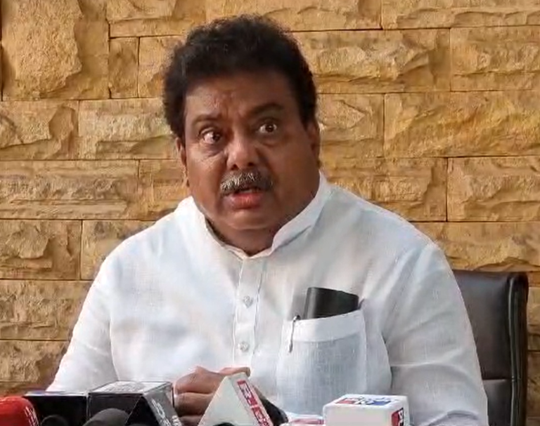 Shettar's return to BJP is no joke: MB Patil| ಶೆಟ್ಟರ್ ಮತ್ತೆ ಬಿಜೆಪಿಗೆ ಹೋಗಿದ್ದು ಶೋಭೆಯಲ್ಲ: ಎಂ ಬಿ ಪಾಟೀಲ 3 Shettar's return to BJP is no joke: MB Patil