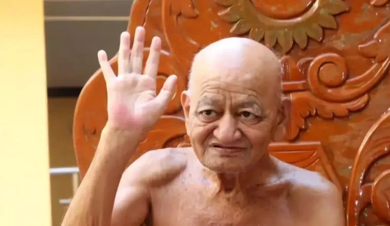 Jain Muni Acharya Vidyasagar passed away