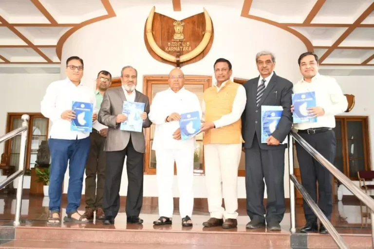 ಹಣಕಾಸು ಆಯೋಗದ ಪ್ರಥಮ ವರದಿ ರಾಜ್ಯಪಾಲರಿಗೆ ಸಲ್ಲಿಕೆ