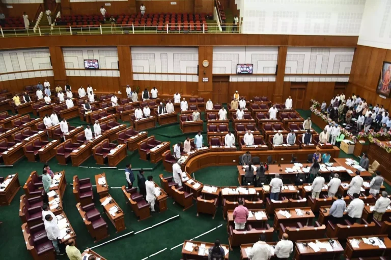 ವಿಧಾನಸಭೆಯಲ್ಲಿ ಎರಡು ವಿಧೇಯಕಗಳಿಗೆ ಅಂಗೀಕಾರ
