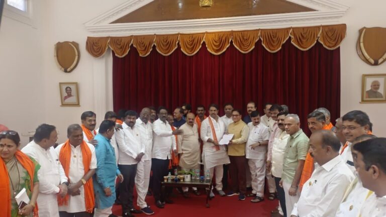 ಸರಕಾರ ವಜಾಕ್ಕೆ ಆಗ್ರಹಿಸಿ ರಾಜ್ಯಪಾಲರಿಗೆ ಬಿಜೆಪಿಯಿಂದ ದೂರು