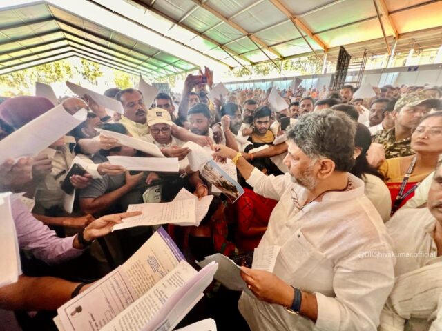 DK Shivakumar accepting petitions in RR Nagar