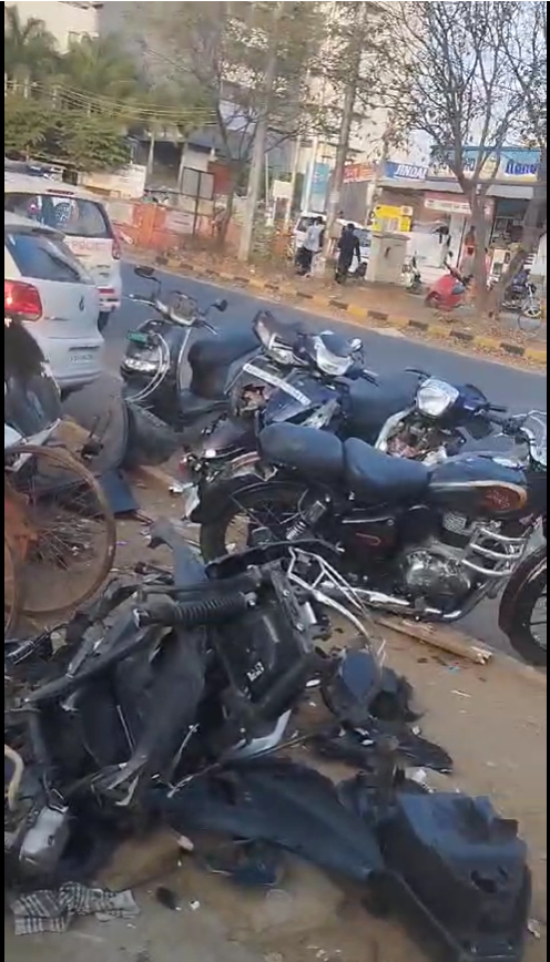 Bengaluru: Drunk driving: 8 bikes damaged| ಮದ್ಯದ ನಶೆಯಲ್ಲಿ ಅಡ್ಡಾದಿಡ್ಡಿ ಕಾರು ಚಲಾವಣೆ: 8 ಬೈಕ್ʼಗಳಿಗೆ ಹಾನಿ 2 Bengaluru: Drunk driving: 8 bikes damaged