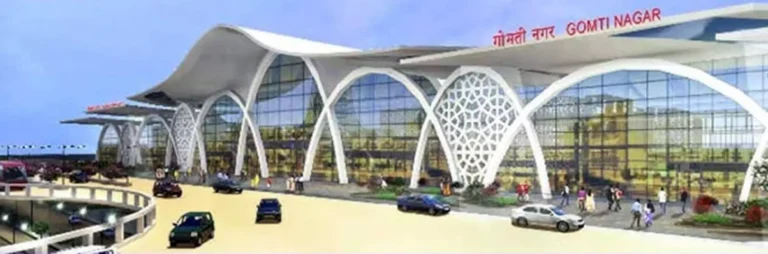 ದೇವಸ್ಥಾನಗಳು ಹಾಗೂ ರೈಲ್ವೆ ನಿಲ್ದಾಣಗಳನ್ನು ಮಾತ್ರ ಜಗಮಗಿಸುವಂತೆ ಮಾಡಿ ಇಡೀ ನಗರವನ್ನೇ ಉದ್ಧಾರ ಮಾಡಲಾಗಿದೆ ಎಂಬಂತೆ ಪೋಸು ಕೊಡುವ ಈ ಅಭಿವೃದ್ಧಿ ಮಾದರಿ ಅದೆಷ್ಟು ಜನದ್ರೋಹಿಯಾಗಿದೆ?