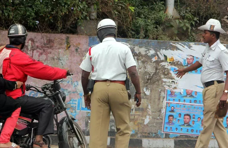 ಬೆಂಗಳೂರು | ಸಂಚಾರ ನಿಯಮ ಉಲ್ಲಂಘನೆ: ಸವಾರರ ಮನೆಗೆ ಕ್ಯೂಆರ್ ಕೋಡ್ ಸಹಿತ ನೋಟಿಸ್