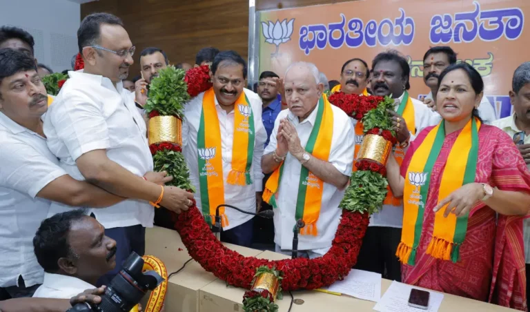 Akhand Srinivasamurthy | ಮಾಜಿ ಶಾಸಕ ಅಖಂಡ ಶ್ರೀನಿವಾಸಮೂರ್ತಿ ಬಿಜೆಪಿ ಸೇರ್ಪಡೆ 7 ಮಾಜಿ ಶಾಸಕ ಅಖಂಡ ಶ್ರೀನಿವಾಸಮೂರ್ತಿ ಬಿಜೆಪಿ ಸೇರ್ಪಡೆ