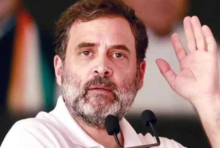 ನಾಳೆ, ಶುಕ್ರವಾರ ಬೆಂಗಳೂರಿನ ಸಿವಿಲ್ ಕೋರ್ಟ್ಗೆ ಹಾಜರಾಗಲಿರುವ ರಾಹುಲ್ ಗಾಂಧಿ 10 Rahul Gandhi: ಕೋಲಾರದ ಸಮಾವೇಶದಲ್ಲಿ ರಾಹುಲ್ ಗಾಂಧಿ ಎಡವಟ್ಟು.!