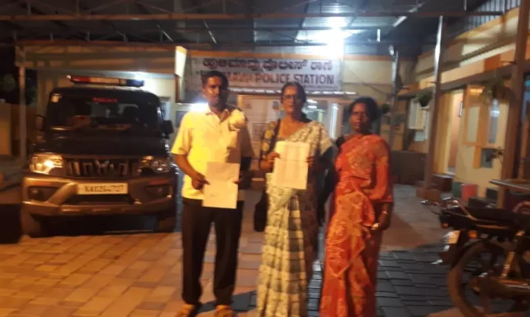 ಮರಣೋತ್ತರ ಪರೀಕ್ಷೆ ನಡೆಸದೇ ಮೃತದೇಹ ಸಾಗಿಸಲು ಅನುಮತಿ ; ವೈದ್ಯರ ಬಗ್ಗೆ ತನಿಖೆಗೆ ಜನವಾದಿ ಮಹಿಳಾ ಸಂಘಟನೆ ಆಗ್ರಹ