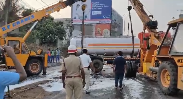 Petrol Tanker Overturns in Electronic City