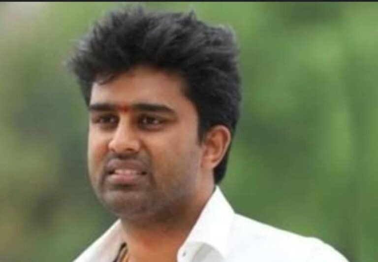 ಲೈಂಗಿಕ ದೌರ್ಜನ್ಯ ಪ್ರಕರಣದಲ್ಲಿ ಸೂರಜ್ ರೇವಣ್ಣಗೆ ಷರತ್ತುಬದ್ಧ ಜಾಮೀನು ಮಂಜೂರು 2 Suraj Revanna: ಸೂರಜ್ ಬಿಡುಗಡೆ ಕೋರಿ ಇಂದು ಜಾಮೀನು ಅರ್ಜಿ ಸಲ್ಲಿಕೆ: ವಕೀಲ್ ನಿಖಿಲ್ ಕಾಮತ್