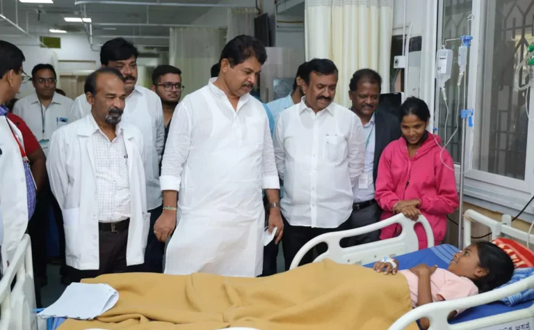 ಡೆಂಗ್ಯೂ ʼತುರ್ತು ಪರಿಸ್ಥಿತಿʼಯನ್ನು ಘೋಷಿಸಿ, ಪರೀಕ್ಷಾ ವೆಚ್ಚವನ್ನು ಸರಕಾರವೇ ಭರಿಸಬೇಕು : ಆರ್‌.ಅಶೋಕ್