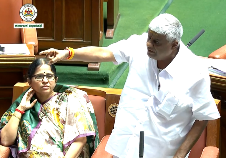 ನನ್ನ ಪುತ್ರ ಪ್ರಜ್ವಲ್ ರೇವಣ್ಣ ತಪ್ಪು ಮಾಡಿದ್ದರೆ ಗಲ್ಲಿಗೆ ಹಾಕಿ: ಎಚ್.ಡಿ. ರೇವಣ್ಣ 8 Hang my son Prajwal Revanna if he has done something wrong: H.D. Revanna