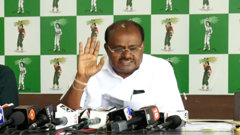 ಪ್ರಾಸಿಕ್ಯೂಷನ್​ಗೆ ಎಸ್​ಐಟಿ ಅನುಮತಿ: ಇದಕ್ಕೆಲ್ಲಾ ಹೆದರುವ ಪ್ರಶ್ನೆಯೇ ಬರಲ್ಲ:  ʼಕೈʼ ವಿರುದ್ಧHDK ಕಿಡಿ!