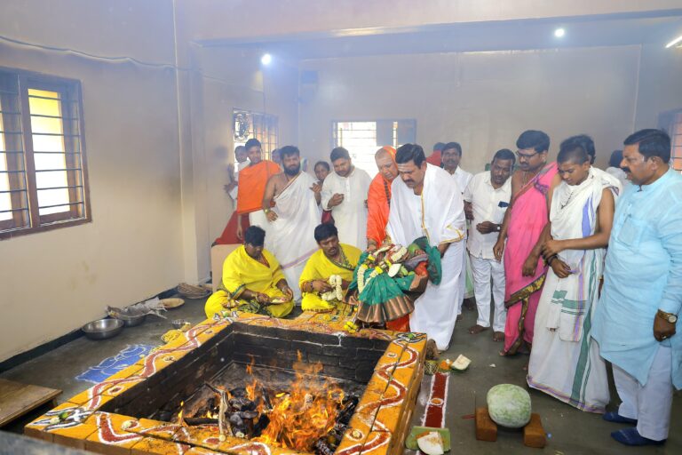 ಮುಂಬರುವ ಕೆಲವೇ ದಿನಗಳಲ್ಲಿ ಕರ್ನಾಟಕದಲ್ಲಿ ಕ್ಷಿಪ್ರ ರಾಜಕೀಯ ಬದಲಾವಣೆ: ವಿಜಯೇಂದ್ರ 5 IMG-20241010-WA0258
