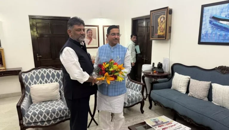 ರಾಜ್ಯದ ನೀರಾವರಿ ಯೋಜನೆಗೆ ಅನುಮತಿ ಕೋರಿ ಡಿ.ಕೆ.ಶಿವಕುಮಾರ್ ಮನವಿ