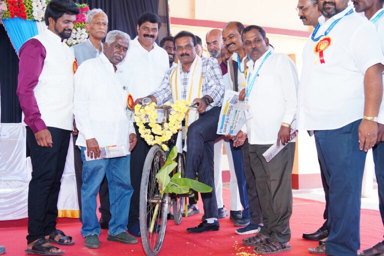 ಪತ್ರಿಕಾ ವೃತ್ತಿ ನಿತ್ಯ ಬೆಳಗ್ಗೆ ಆರಂಭವಾಗುವುದೇ ಪತ್ರಿಕಾ ವಿತರಕರಿಂದ: ಮುಖ್ಯಮಂತ್ರಿಗಳ ಮಾಧ್ಯಮ ಸಲಹೆಗಾರ ಕೆ.ವಿ.ಪ್ರಭಾಕರ್ 6 IMG-20250302-WA0165