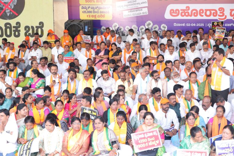 congress-government-is-intoxicated-with-power:-vijayendra