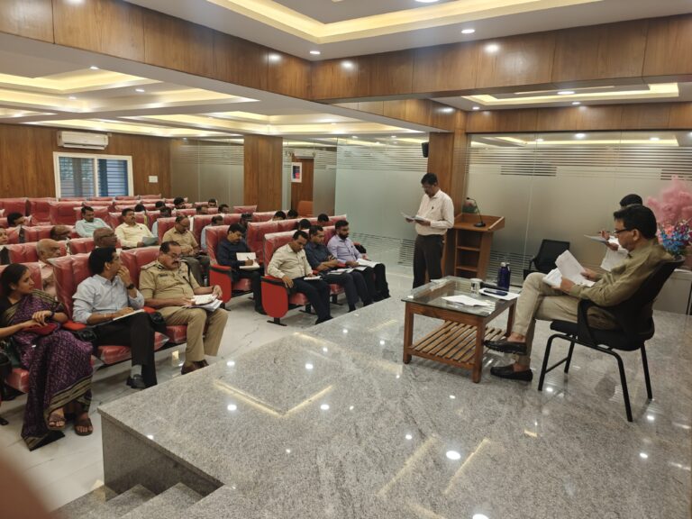 BBMP Chief Commissioner Tushar Giri Nath instructs to take steps to ensure that there are no problems during the monsoon season