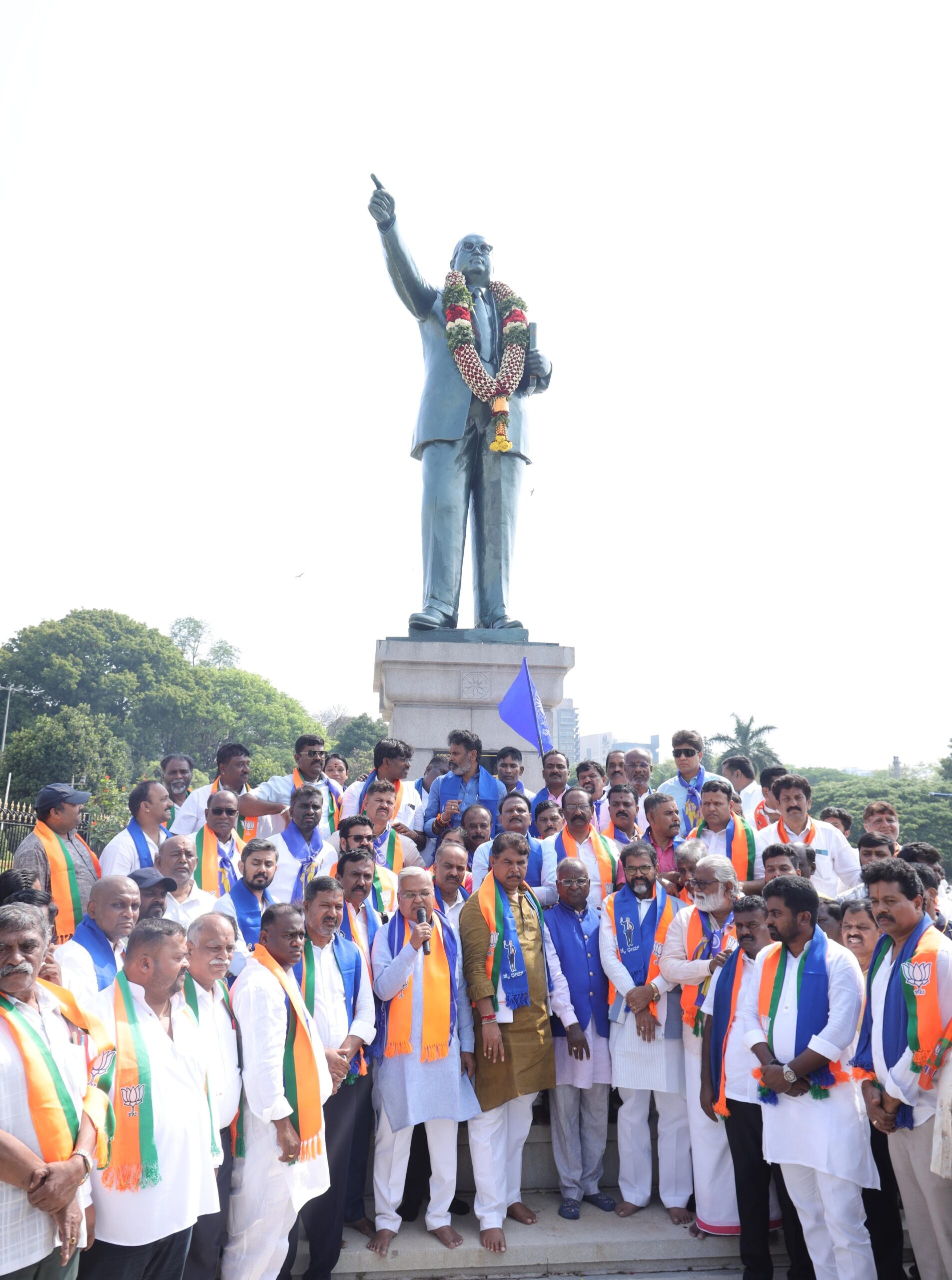 Congress members are anti-Hindu, anti-Dalit - Union Minister Pralhad Joshi's criticism