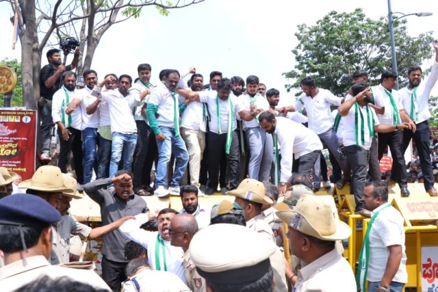 Congress government is too weak; massive protest led by Nikhil Kumaraswamy