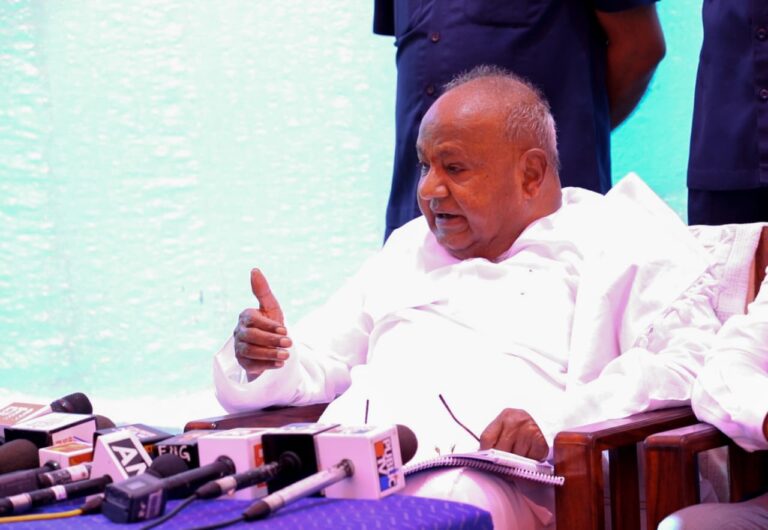 H.D. Deve Gowda declares full support to Prime Minister Modi in combating terrorism