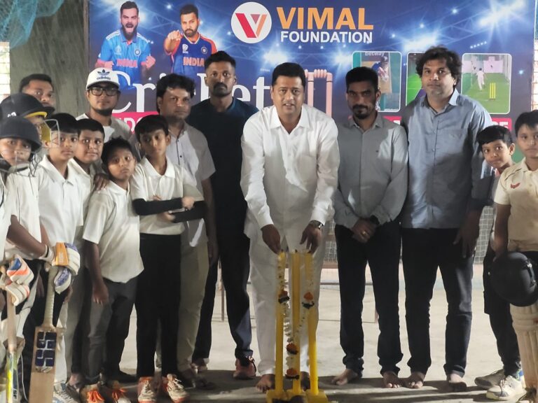 Big Box Cricket League: ಬೆಳಗಾವಿಯಲ್ಲಿ ವಿಜೃಂಭಣೆಯೊಂದಿಗೆ 'ಬಿಗ್ ಬಾಕ್ಸ್ ಕ್ರಿಕೆಟ್ ಲೀಗ್' ಆರಂಭ – ಆರು ತಂಡಗಳ ನಡುವಣ ತೀವ್ರ ಸ್ಪರ್ಧೆ 3 'Big Box Cricket League' begins with a bang in Belgaum – fierce competition between six teams