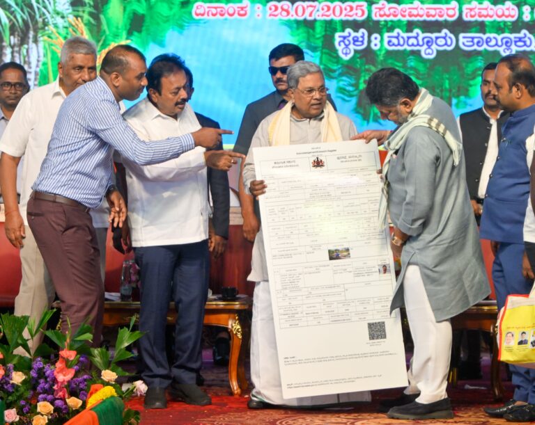CM Siddaramaiah lays foundation stone for ₹1,146 crore development works in Maddur – strong reply to BJP allegations