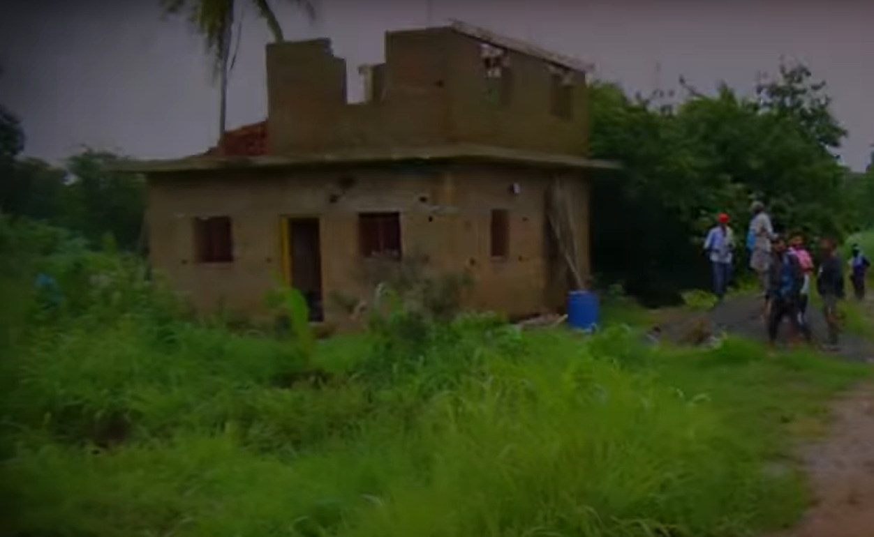 Inhuman act in Dandeli: House arrest in a bathroom in a sugarcane field; Mentally ill person rescued