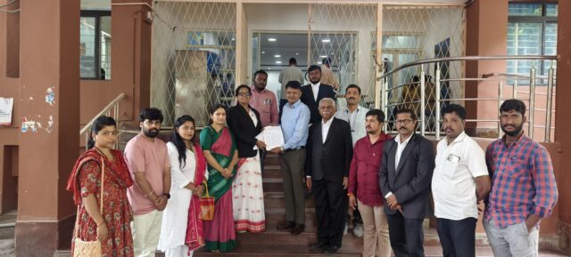 Hindu Janajagruti Samiti appeals to Bengaluru District Commissioner to stop sale of plastic flags