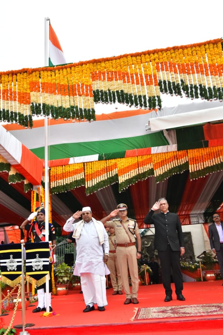 Guarantee schemes: ರಾಜ್ಯಮಟ್ಟದ 78ನೇ ಸ್ವಾತಂತ್ರ್ಯ ದಿನಾಚರಣೆ: ಗ್ಯಾರಂಟಿ ಯೋಜನೆಗಳು ಅಸಮಾನತೆ ನಿವಾರಣೆಗೆ ಸಹಾಯಕ — ಸಿಎಂ ಸಿದ್ದರಾಮಯ್ಯ 1 State-level 78th Independence Day celebrations: Guarantee schemes help in eliminating inequality — CM Siddaramaiah