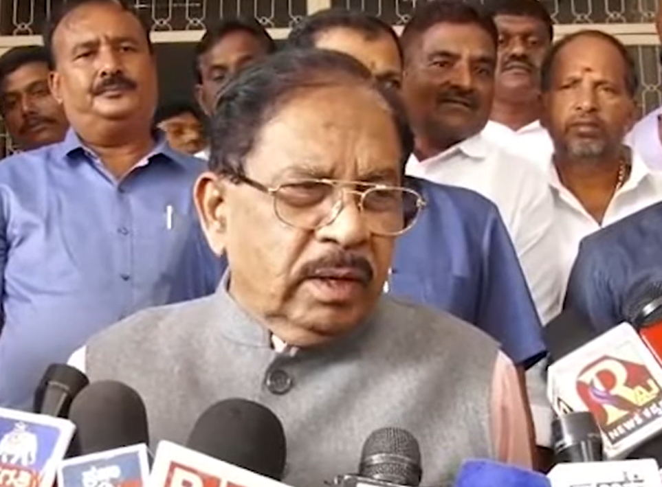 ChatGPT said I am the No.1 Home Minister in India: “ನನ್ನನ್ನು ಭಾರತದಲ್ಲಿ ನಂ.1 ಗೃಹ ಸಚಿವರೆಂದು ChatGPT ಹೇಳಿದೆ,” — ಡಾ. ಜಿ. ಪರಮೇಶ್ವರರ ಹೇಳಿಕೆ, ಅವರ ಕಚೇರಿಯಿಂದ ಉತ್ತರಕ್ಕಾಗಿ TheBengaluruLive ನಿರೀಕ್ಷೆ 1 “ChatGPT said I am the No.1 Home Minister in India,” — Dr. G. Parameshwara’s statement, TheBengaluruLive awaits a reply from his office